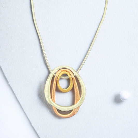 Three Ring Pendant Necklace – Tri-Tone Silver, Rose Gold and Gold – Denoon London – view 2