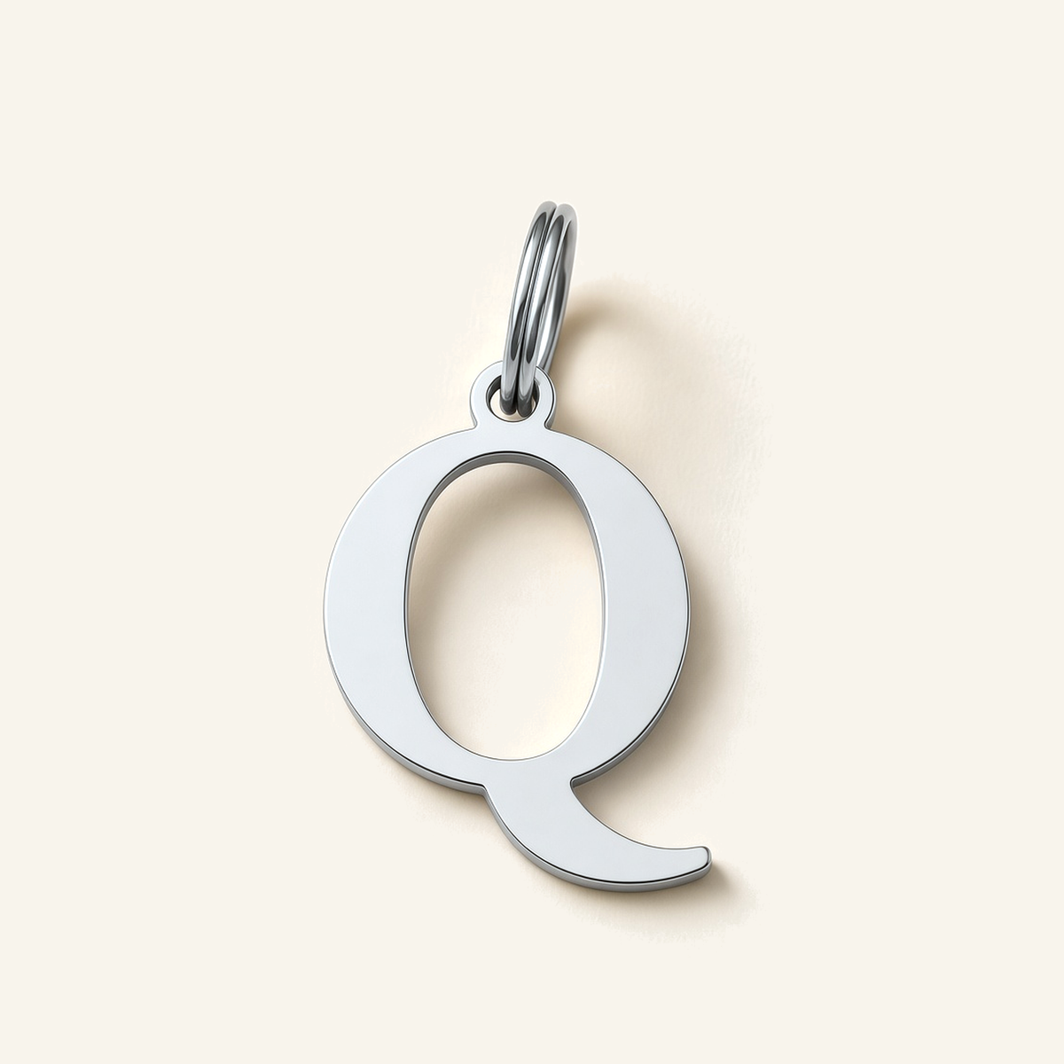 Denoon London Classic Initial necklace, letter Q, silver-tone